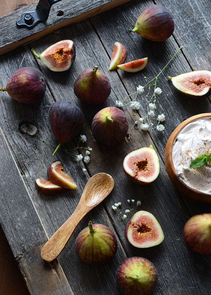 mike wepplo natural photography whole and sliced figs