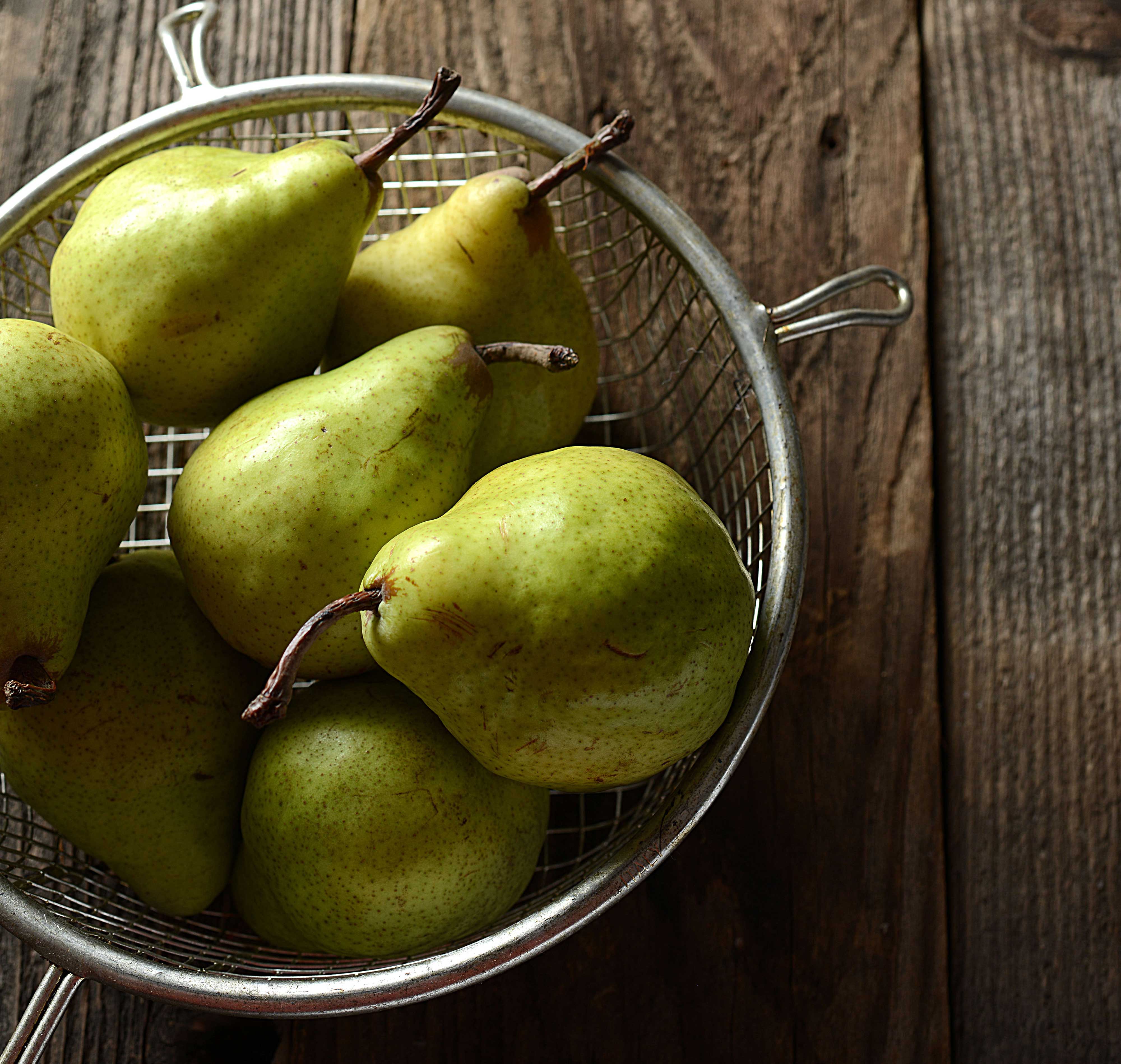 mike wepplo natural photography pears