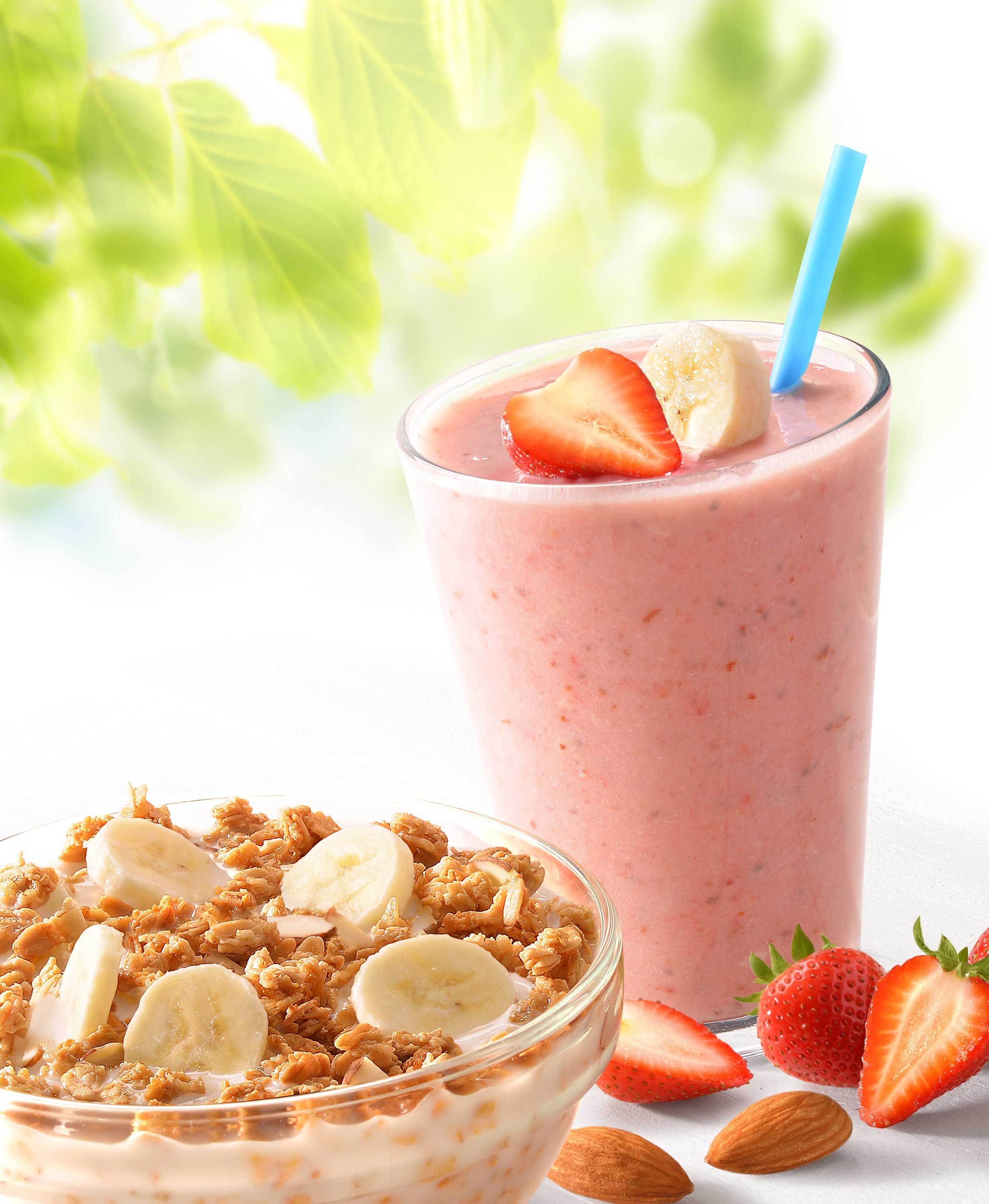 mike wepplo photoreal photography strawberry banana smoothie