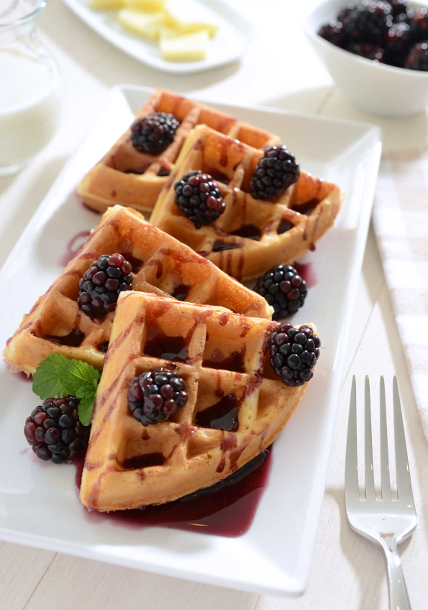 mike wepplo natural photography breakfast waffles with raspberries