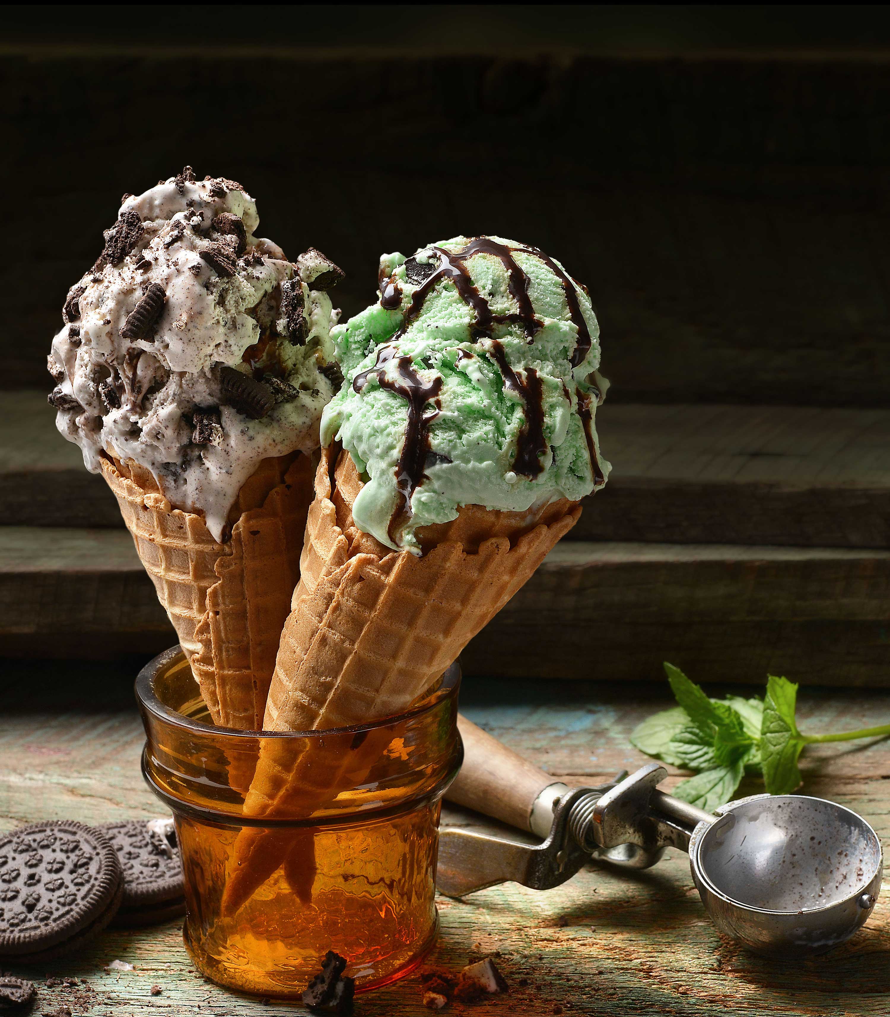 mike wepplo natural photography mint and cookies scoop