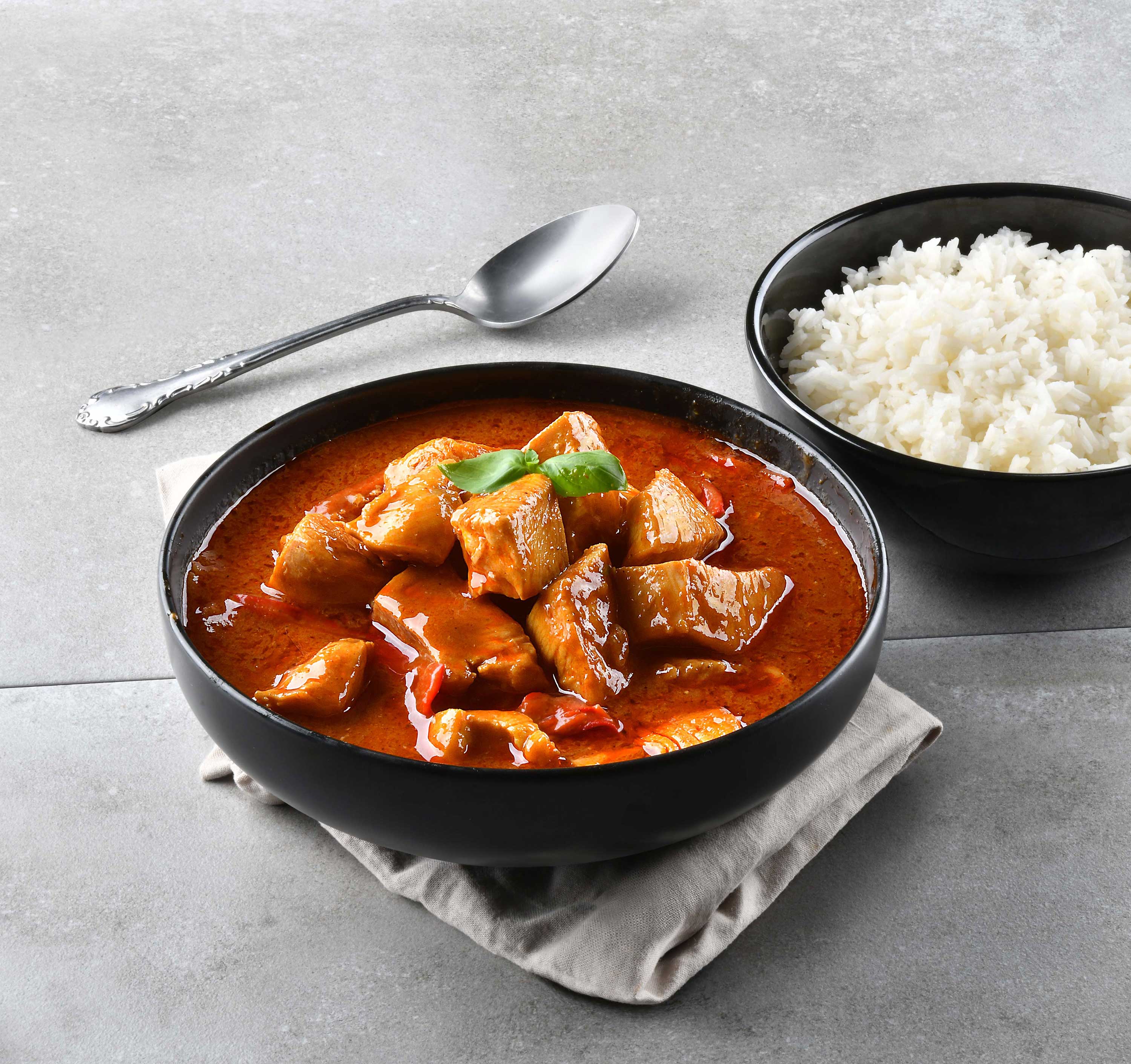 mike wepplo photoreal photography thai curry meal with rice